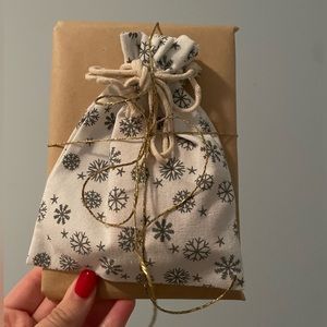 Blind Date With A Book: Travel Guide with Curated Tea & Tart!